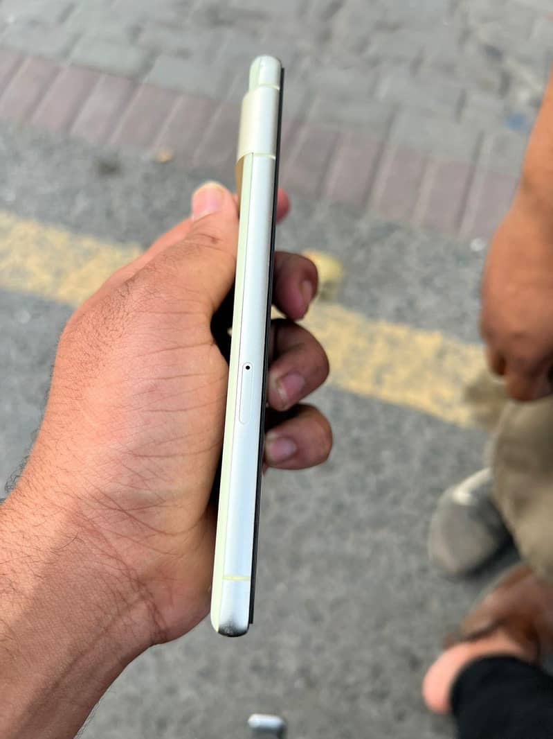 Google Pixel 7 2
