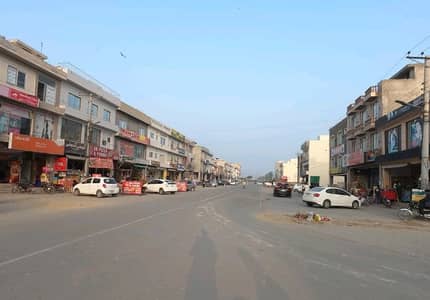 Prime Location 8 Marla Commercial Plot For sale In Central Park - Block A