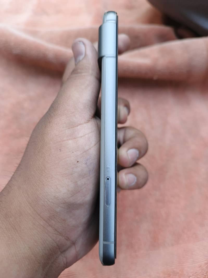 Google Pixel 8 2