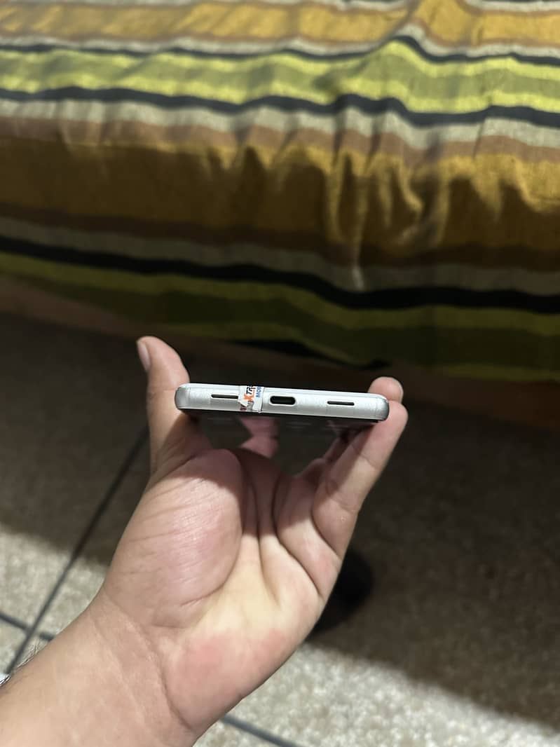 Google Pixel 7a 10