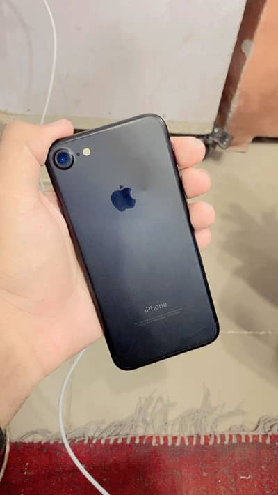 Apple iPhone 7