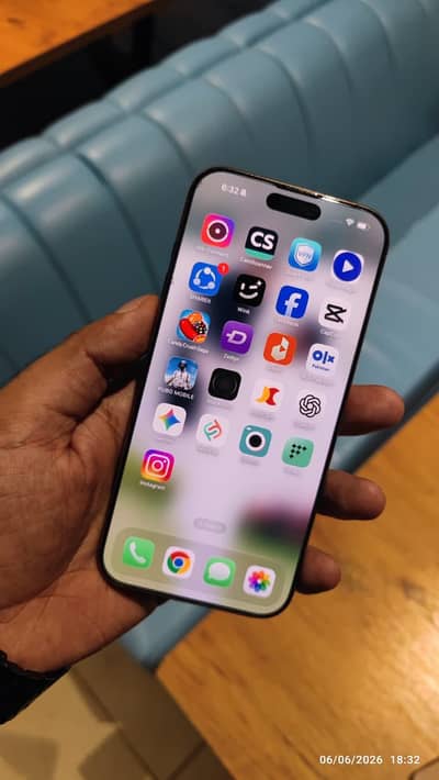 Apple iPhone 16 Pro Max Bypass Front Camera Glitch