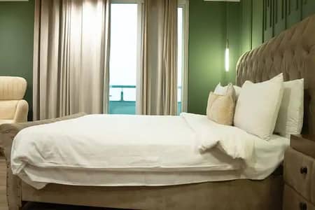 Attractive 03 Bed Apartment Gold Crest DHA Ph4 per day rent