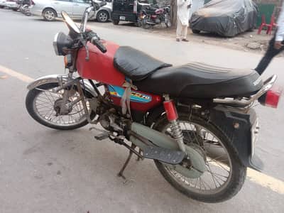 MC-Private United Motor Cycle US 100 2017,