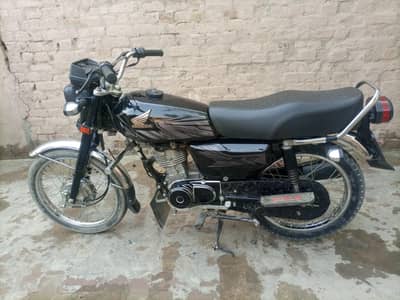 CG 125 2018 Black(Exchange With YBR)