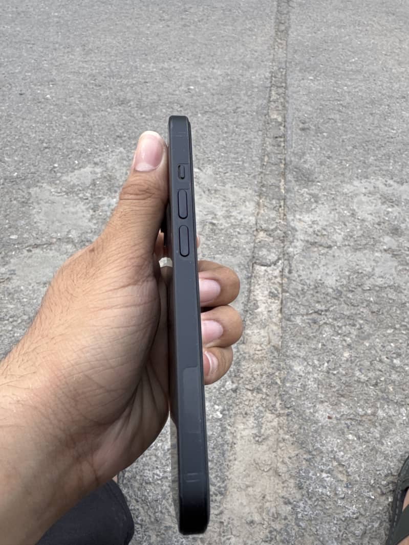 Apple iPhone 15 2