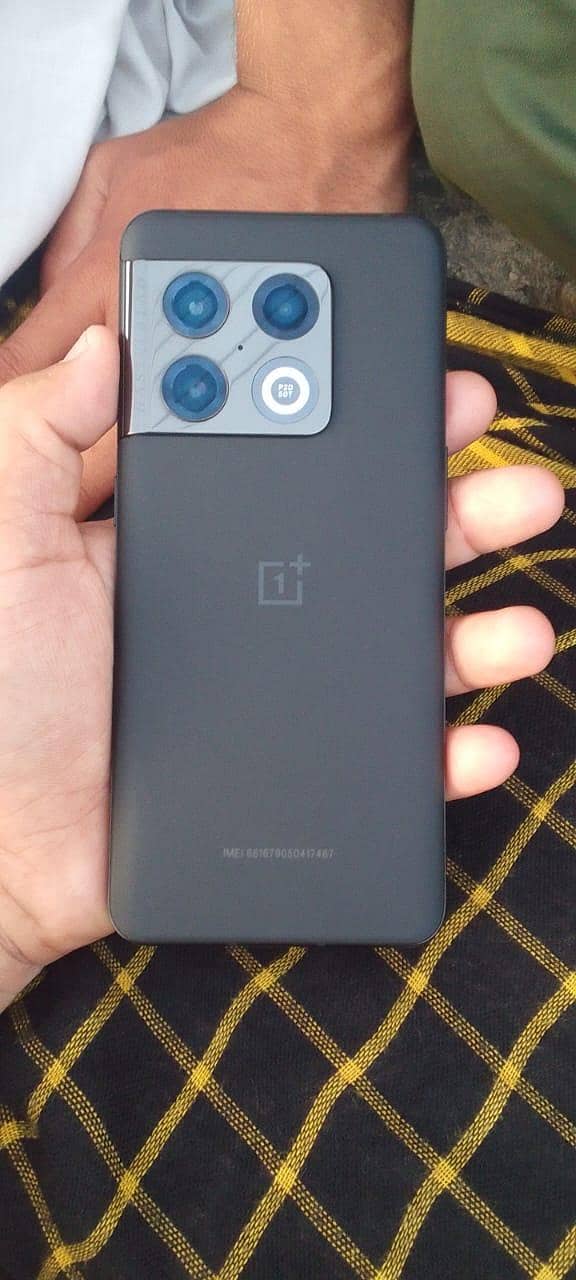 One Plus 10 Pro 3