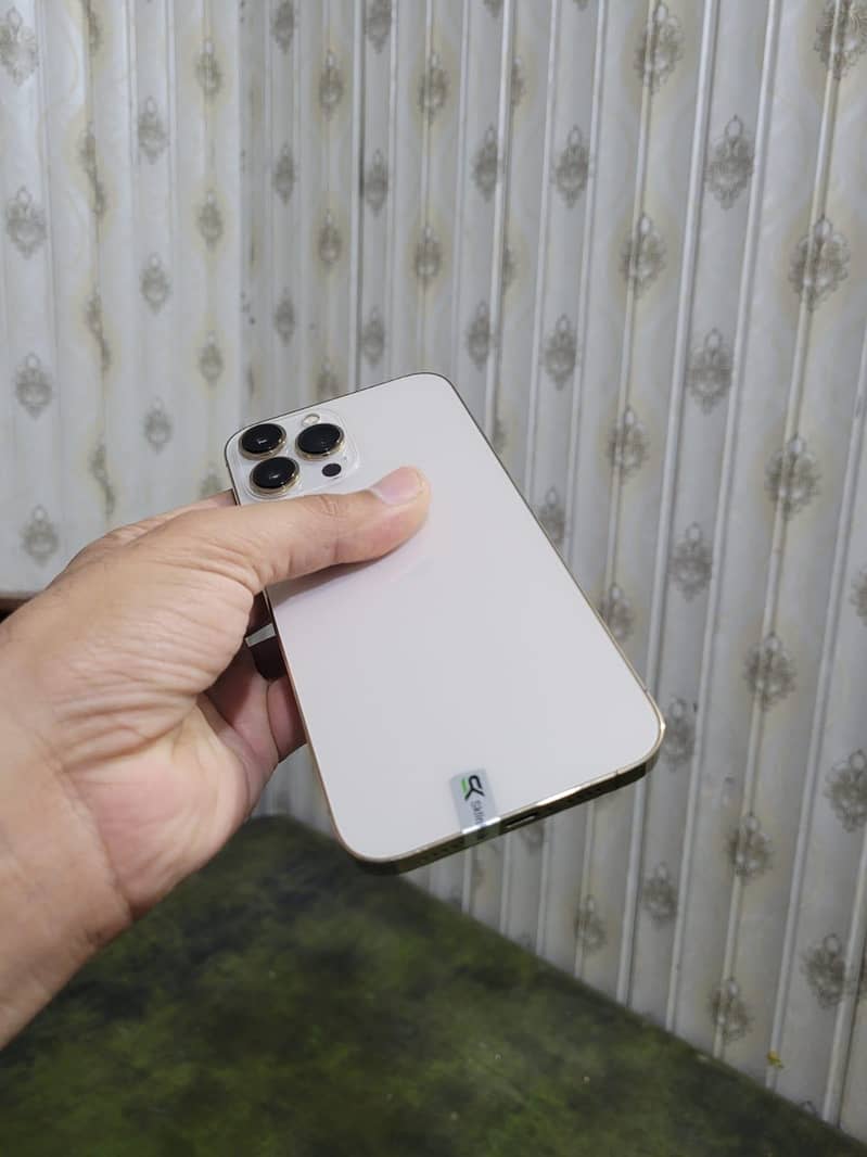 Apple iPhone 12 Pro 1