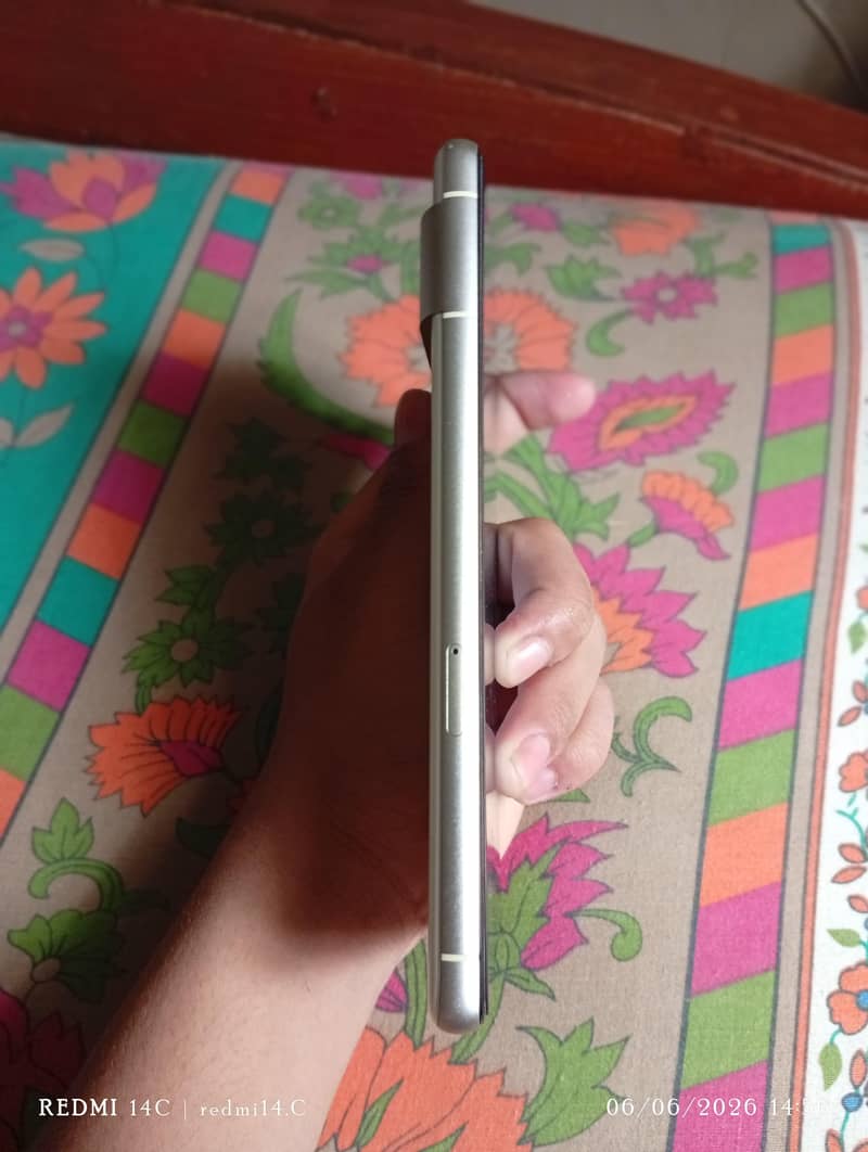 Google Pixel 7 3