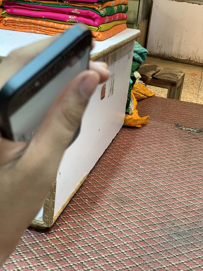 Apple iPhone 15 4