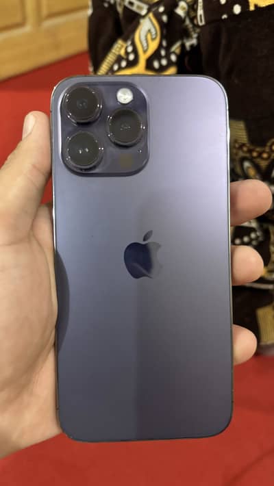 14 pro max / 256 GB / 82 BATTERY HEALTH