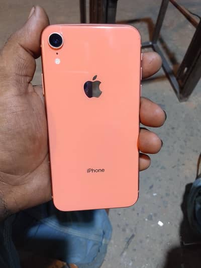 I phone xr 64gb non pta all ok face id tro tone ok xchnge possible