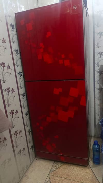 home used fridge in good condition