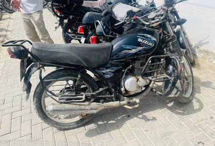 SUZUKI GS 150 URGENT SALE demand 90,000.0319-3698739