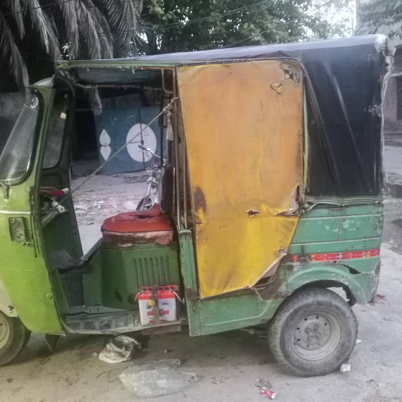Auto rickshaw 2