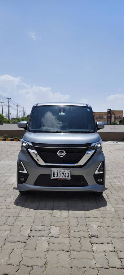Nissan Roox 2021