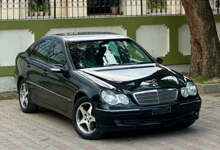 Mercedes-Benz C200 W203 Avantgarde 2003/2007 in excellent condition.