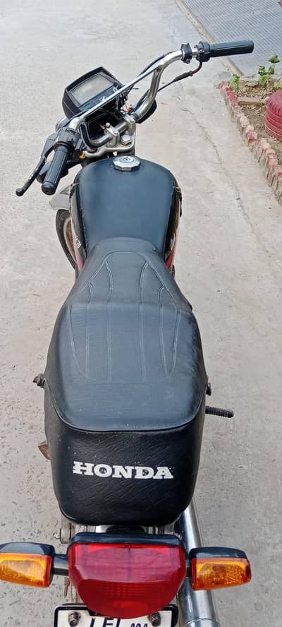 Honda CD 70 2009 model