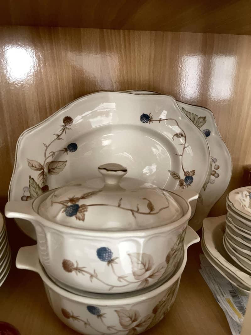 60 Pc Dinner set 5