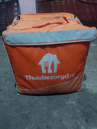 DELIVERY BAGS
