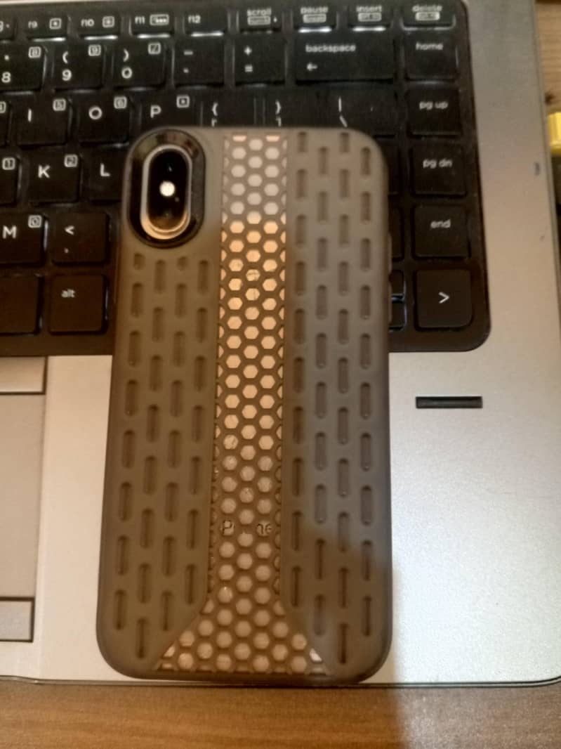 Apple iPhone XS 1