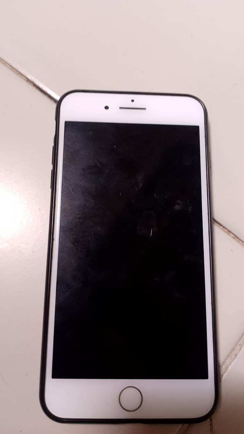 Apple iPhone 7 Plus 2