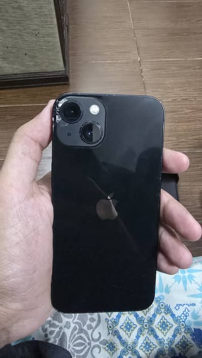 Apple iPhone 13