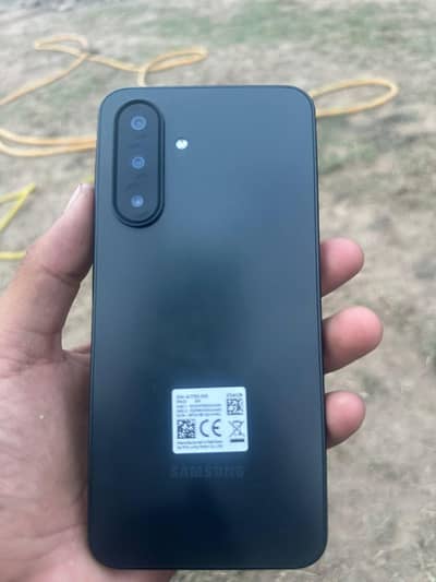 Samsung A17 8/256