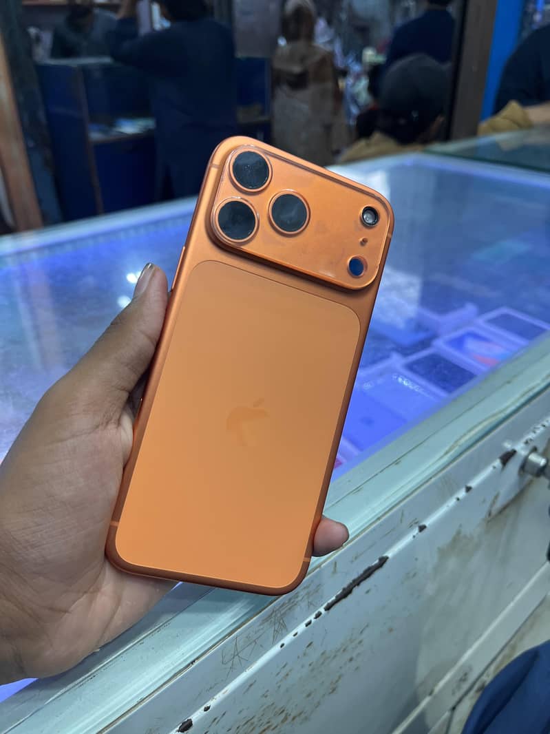iPhone 17 Pro Max 1