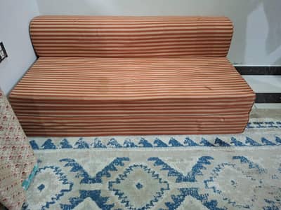 Sofa come bed
