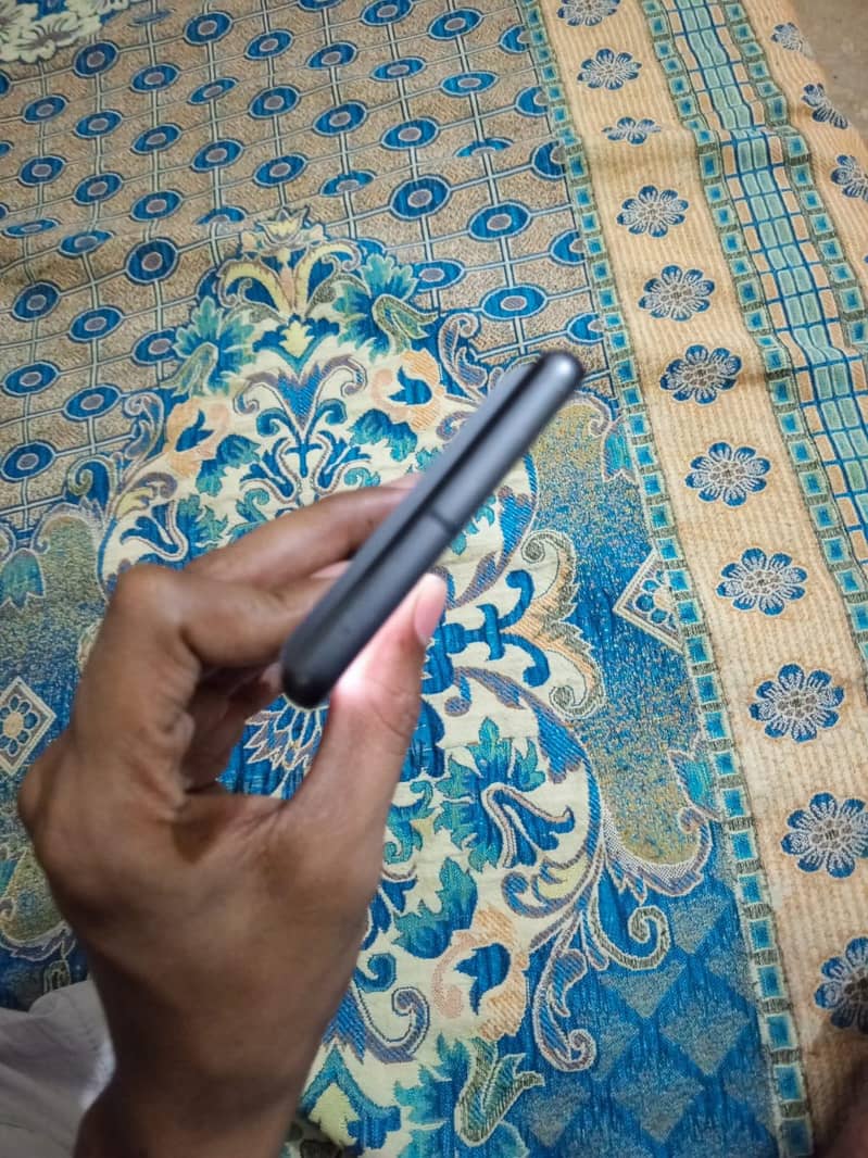 Google Pixel 7a 3