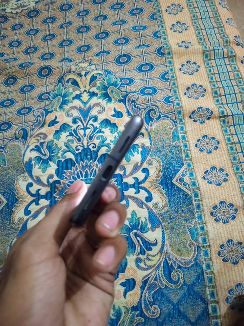 Google Pixel 7a 4