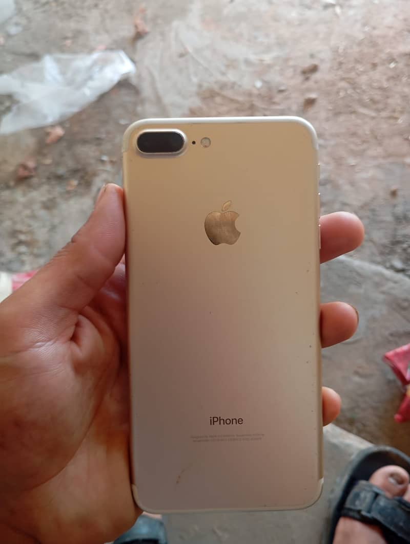 Apple iPhone 7 Plus 0