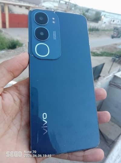 Vivo Y19s