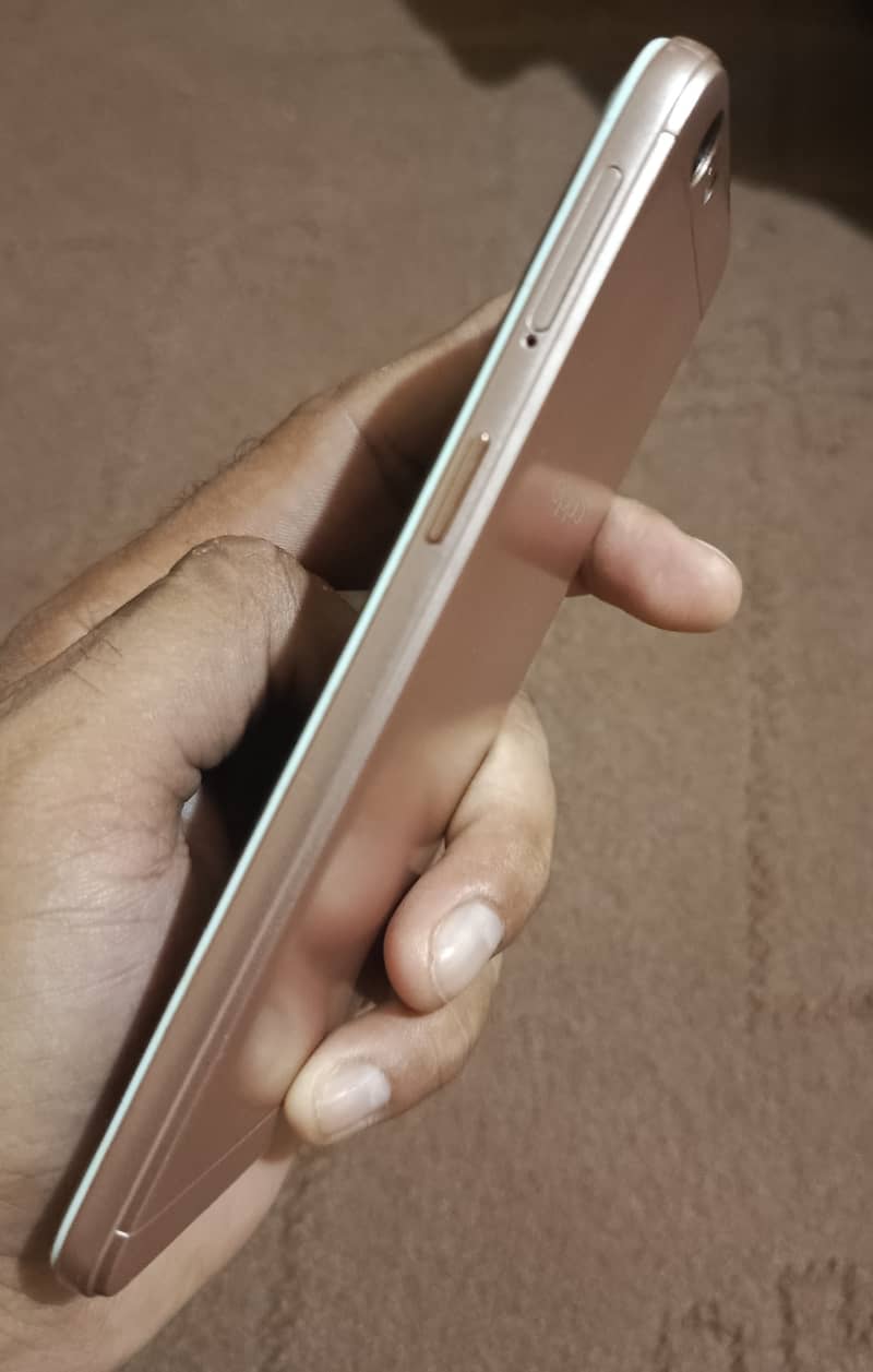 OPPO A57 3