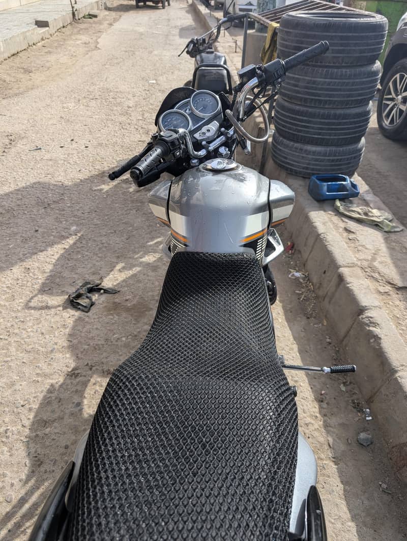 Honda cb150f 9