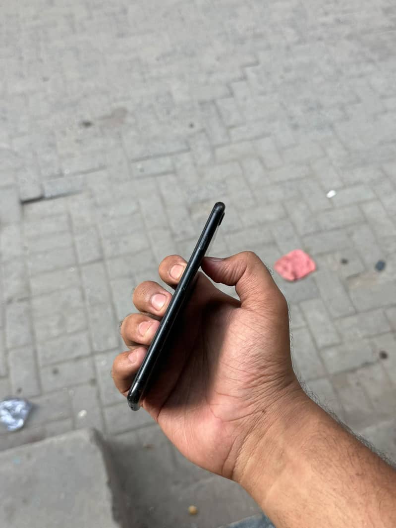 Apple iPhone 7 5
