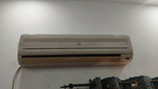 1.5 Ton AC for Sale – Good Conditio