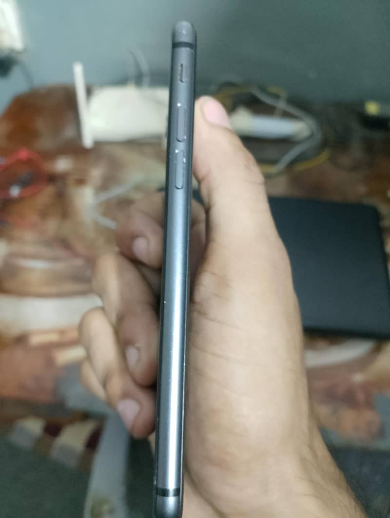 Apple iPhone 8 7