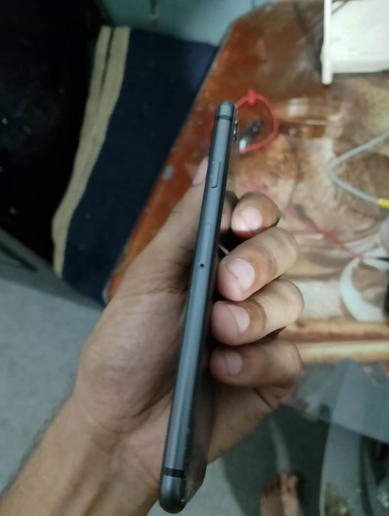Apple iPhone 8 8