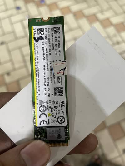 SK hynix BC901 256GB NVMe M. 2 SSD 99% Health