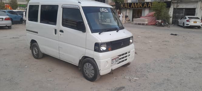 Mitsubishi Minicab Bravo 2011