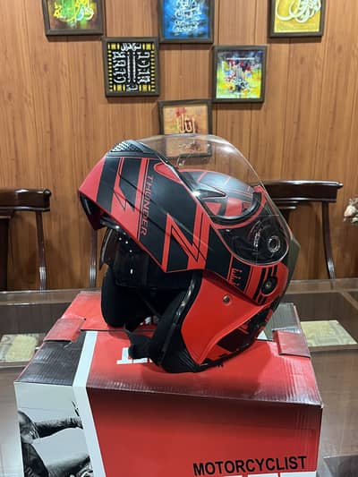 Jhekai 111 helmet, FMVSS 218