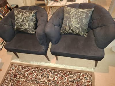 black sofa seat of 2