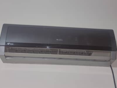 Gree DC Inverter AC 1.5 Ton – Excellent Condition – Rs. 95,000