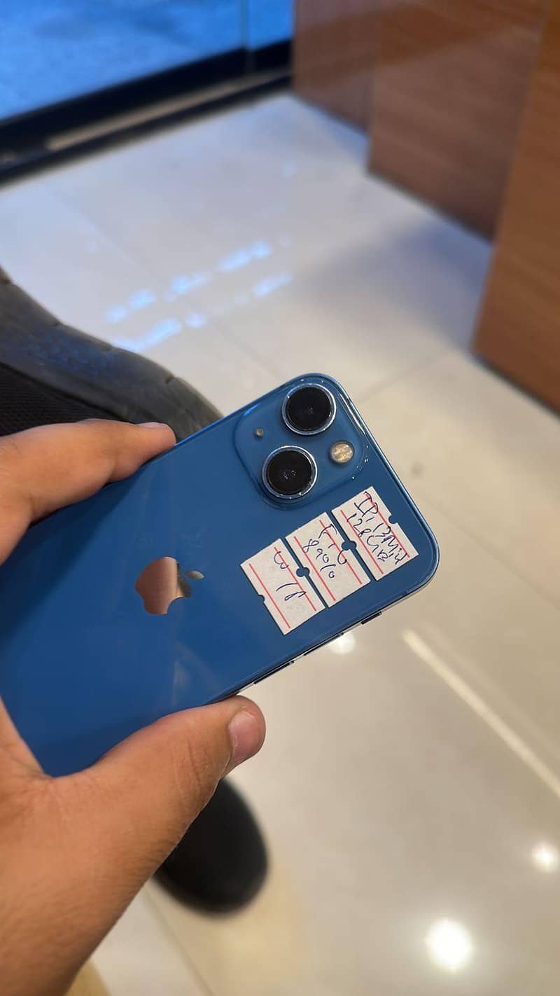 Apple iPhone 13 mini 2