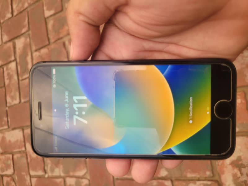 Apple iPhone 8 7