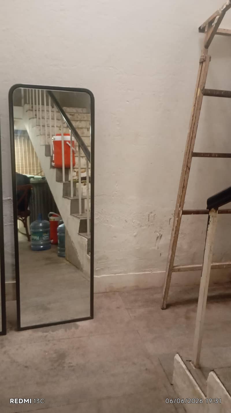 mirror 2