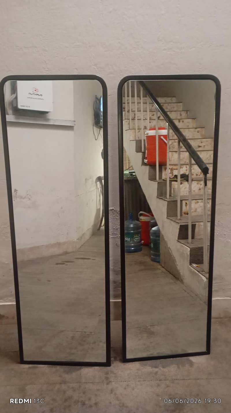 mirror 3