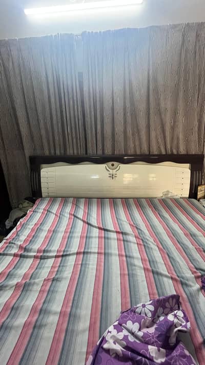 Bedroom Furniture Set